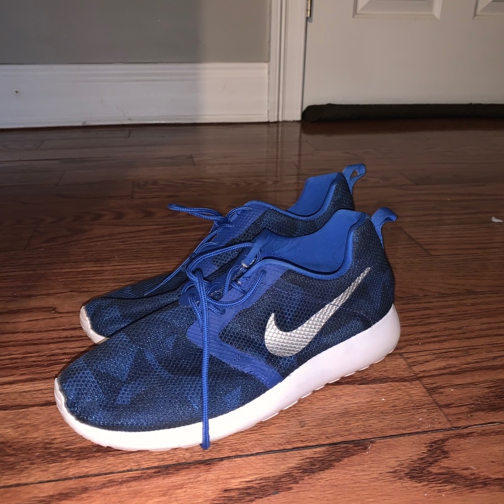 Nike Roshie Running Shoe